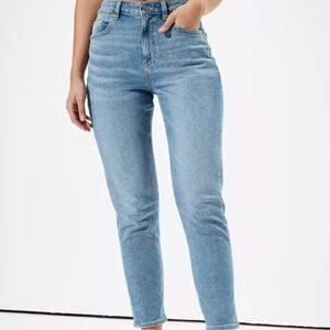 American Eagle Outfitters Mom Jean 22